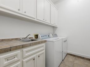 539 Wisteria Street, Bellaire TX 77401
