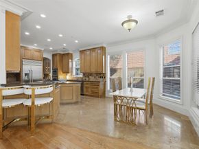 539 Wisteria Street, Bellaire TX 77401