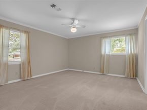 10127 Hazelhurst Drive, Houston TX 77043