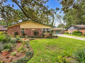 10127 Hazelhurst Drive, Houston TX 77043