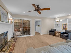 10127 Hazelhurst Drive, Houston TX 77043