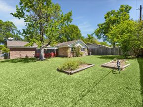 9623 Vogue Lane, Houston TX 77080