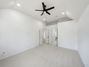 82 N Apple Springs Circle, The Woodlands TX 77382