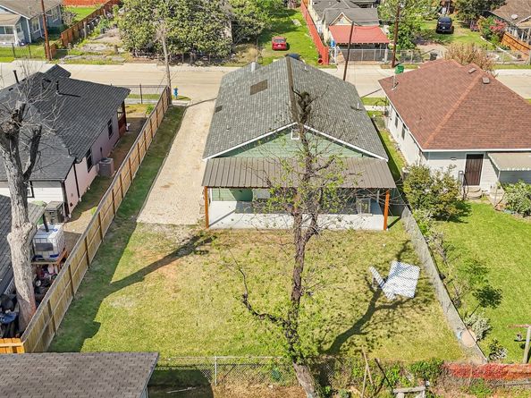 7926 Hudson Street, Houston TX 77012