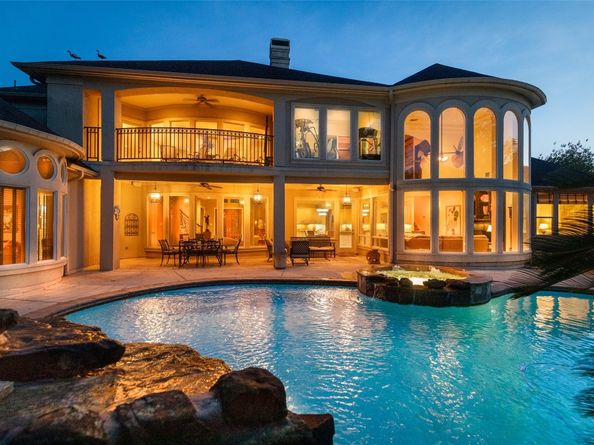 65 Schubach Drive, Sugar Land TX 77479