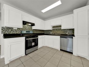 106 Hanover Street, Houston TX 77012