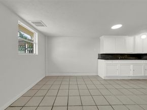 106 Hanover Street, Houston TX 77012