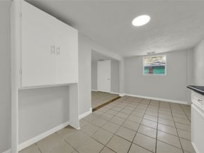 106 Hanover Street, Houston TX 77012