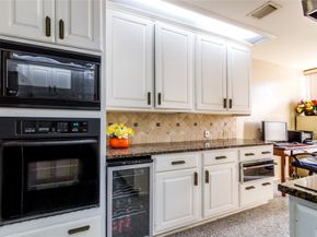 3350 Mccue Road 201, Houston TX 77056