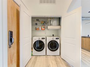 1901 Post Oak Boulevard 3105, Houston TX 77056