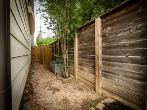 1258 Sampson Street, Houston TX 77003