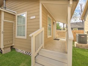 7112 Avenue L, Houston TX 77011
