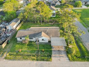 7954 Booker St, Houston TX 77028