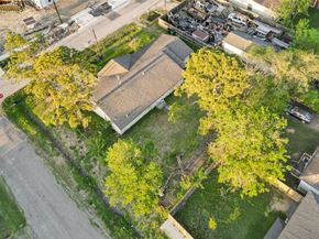 7954 Booker St, Houston TX 77028