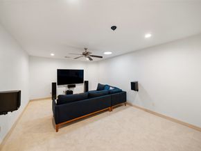 15 Heather Bank Place, The Woodlands TX 77382