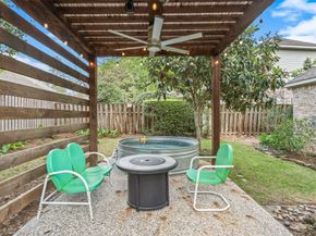 15 Heather Bank Place, The Woodlands TX 77382