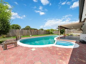 12339 Huntington Field Drive, Houston TX 77099