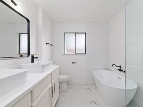 12339 Huntington Field Drive, Houston TX 77099