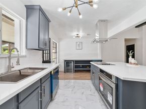 12339 Huntington Field Drive, Houston TX 77099