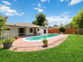 12339 Huntington Field Drive, Houston TX 77099