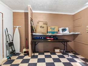 6651 Crestmont Street, Houston TX 77033