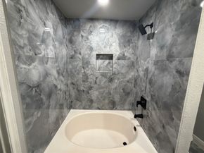 12230 Kleinmeadow Drive, Houston TX 77066