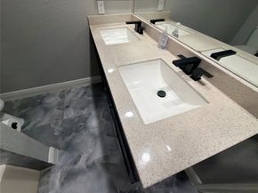 12230 Kleinmeadow Drive, Houston TX 77066