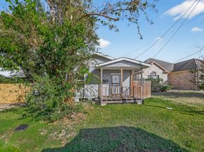 8211 Parnell Street, Houston TX 77051