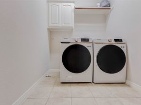 3043 Royal Oaks Grove, Houston TX 77082