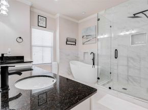 3043 Royal Oaks Grove, Houston TX 77082