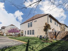 3043 Royal Oaks Grove, Houston TX 77082