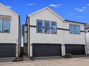 2323 Warhol Way, Houston TX 77091