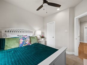 2323 Warhol Way, Houston TX 77091