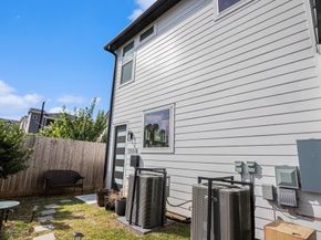 203 Danna Lane, Houston TX 77009