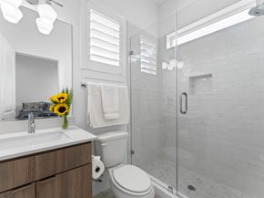 5827 Dolores Street, Houston TX 77057