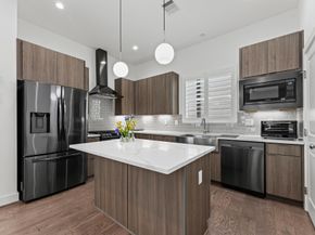 5827 Dolores Street, Houston TX 77057