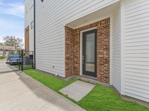 5827 Dolores Street, Houston TX 77057