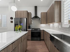 5827 Dolores Street, Houston TX 77057