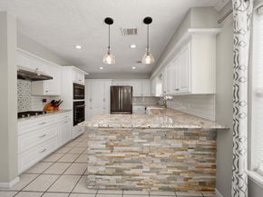 19507 Gamble Oak Drive, Humble TX 77346
