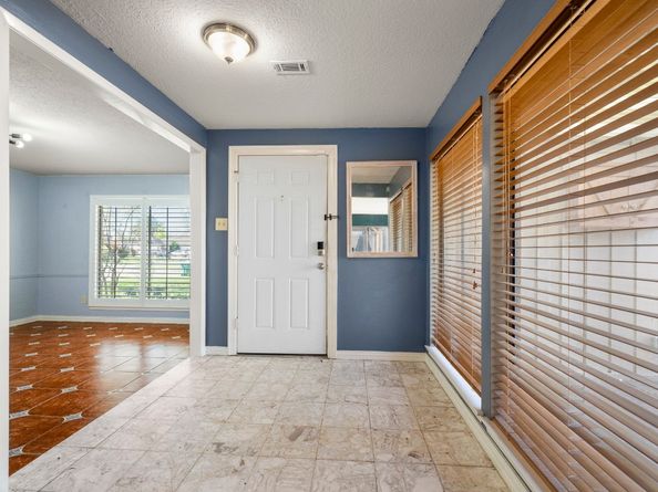 11131 Kitty Brook Drive, Houston TX 77071