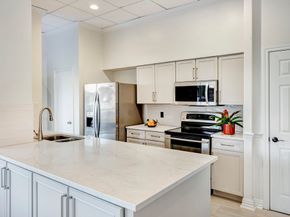 1111 Bering Drive 603, Houston TX 77057