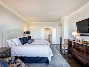 1111 Bering Drive 603, Houston TX 77057