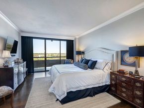 1111 Bering Drive 603, Houston TX 77057