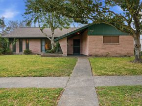 5703 Rutherglenn Drive, Houston TX 77096