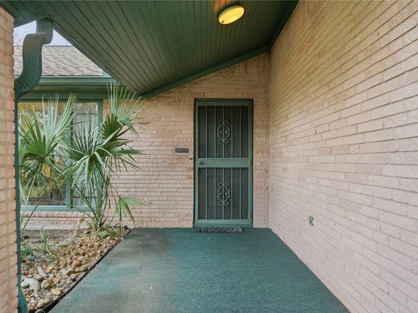 5703 Rutherglenn Drive, Houston TX 77096