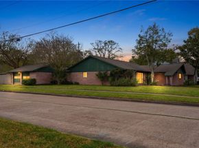 5703 Rutherglenn Drive, Houston TX 77096
