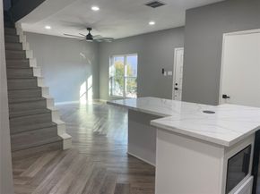 1115 Augusta Drive 38, Houston TX 77057