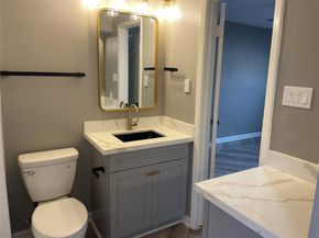 1115 Augusta Drive 38, Houston TX 77057