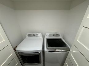 1115 Augusta Drive 38, Houston TX 77057