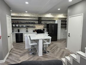 1115 Augusta Drive 38, Houston TX 77057
